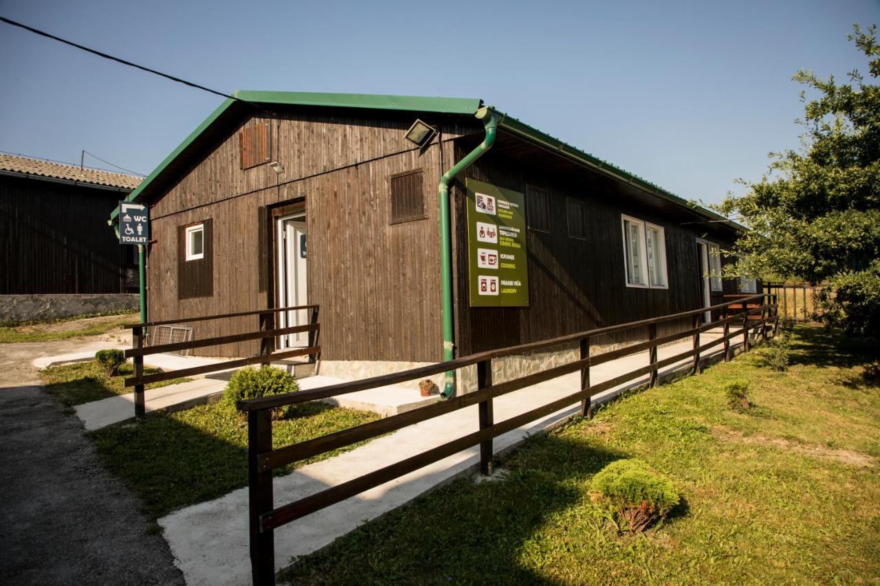 Apartments&Camping Zip Kremna Exterior photo