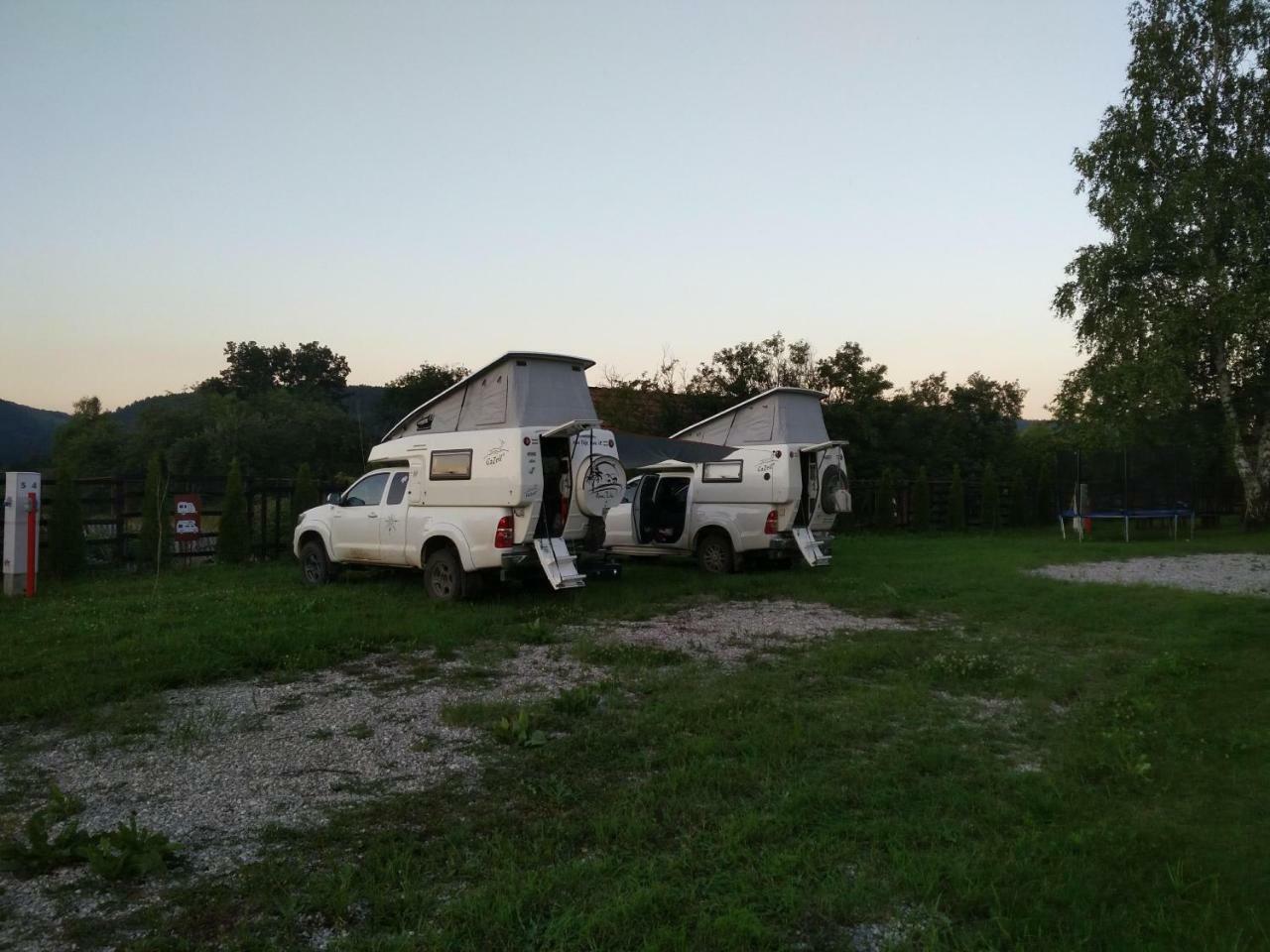 Apartments&Camping Zip Kremna Exterior photo